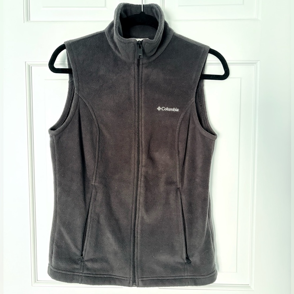 Columbia Women’s Black Full Zip Fleece Vest, Size Small